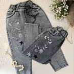 شلوار لی مام استایل گلدوزی ستاره مشکی 